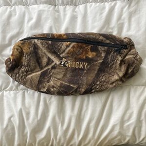 Rocky hand warmer muff